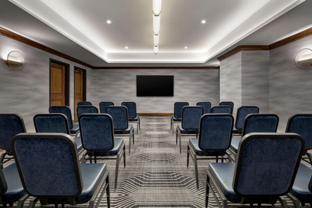 Rand Tower Hotel, Minneapolis, A Tribute Portfolio 5*